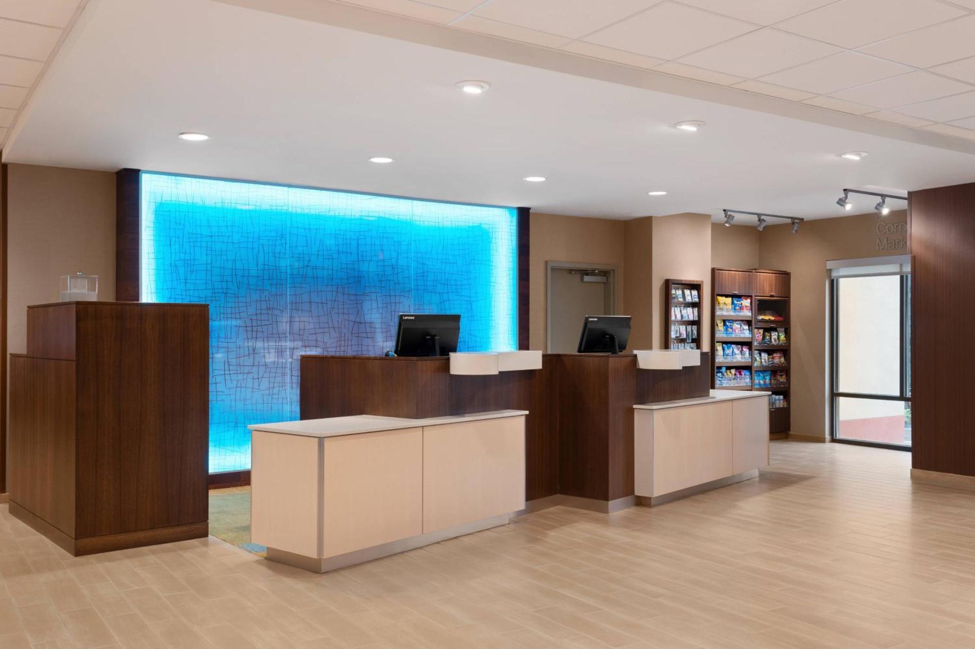 Fairfield Inn & Suites By Marriott Charlottesville Downtown/University Area Exterior foto